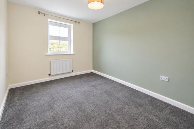 15 Preseli Walk, Corby photo 5