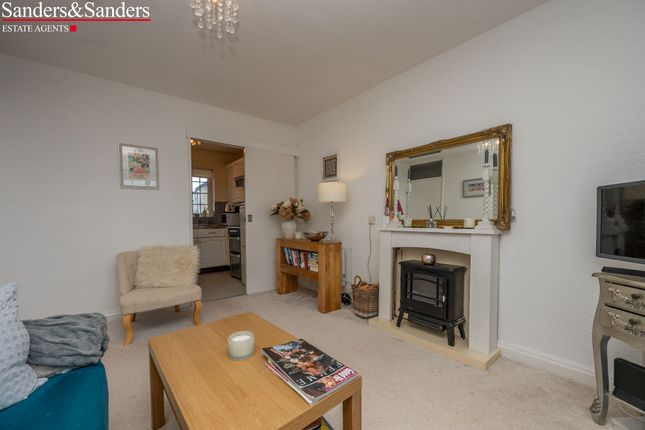 Flat 49 Oversley House, Alcester photo 4