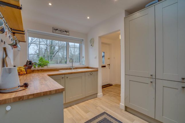 Cottage for sale in Knowle Lane, Horton Heath, Eastleigh
