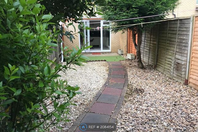 Thumbnail Terraced house to rent in Cranesbill Place, Milton Keynes