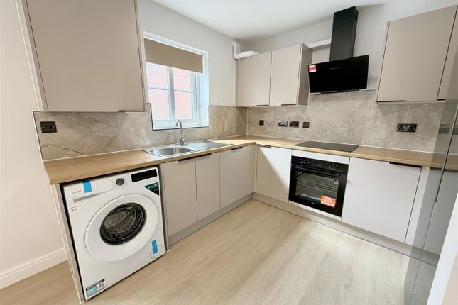 Apartment 3, 1, Gipsey Moth Close, Altrincham photo 2