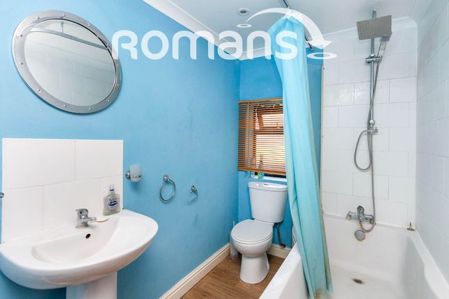 Room 5, 104, Upper Hale Road, Farnham photo 5