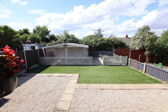 9 Linden Drive, Clacton on Sea photo 3