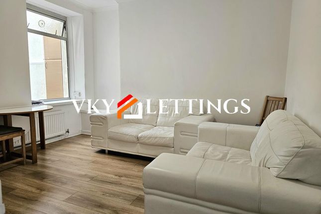 60, King Street, Pontypridd photo 5