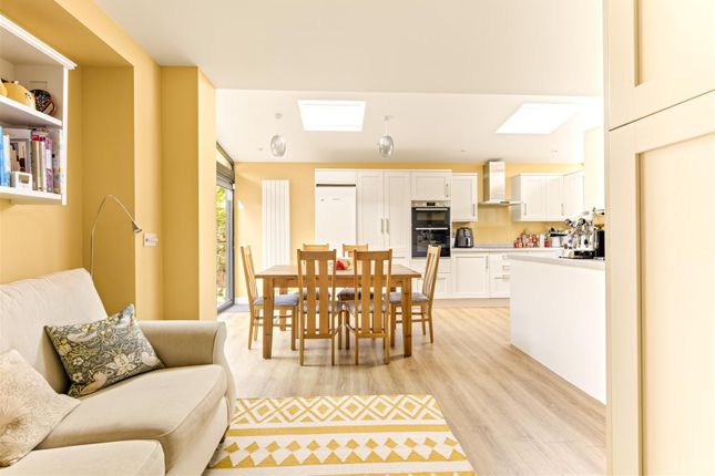 12, Marksmead, Beaminster photo 4