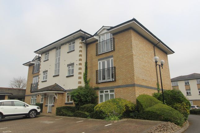 Flat for sale in Stevenage Road, Hitchin