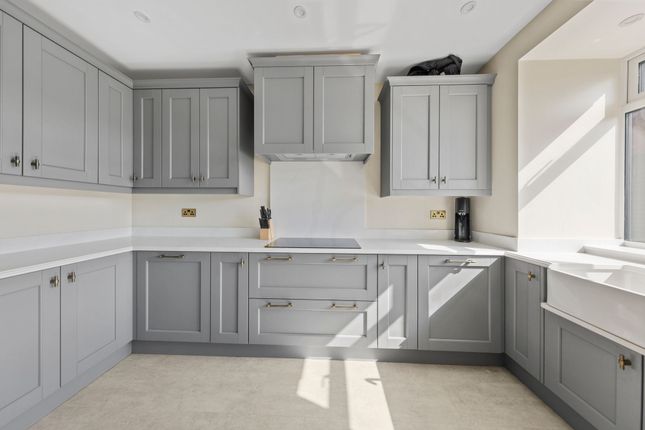 79 Winwick Road, Newton-Le-Willows photo 3