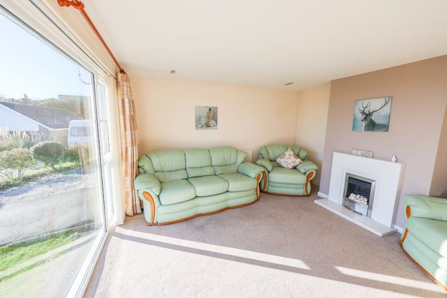 19, Sycamore Avenue, St Austell photo 4