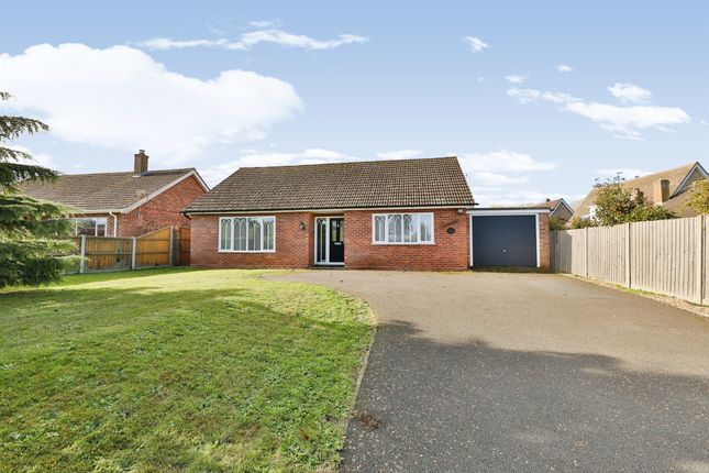 Thumbnail Detached bungalow for sale in South Green, Mattishall, Dereham