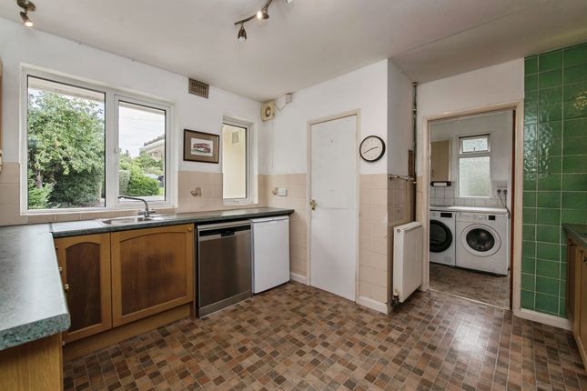 ., Brookfield, Axminster photo 4