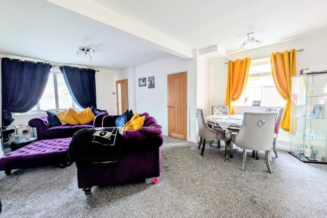 13, Laurel Crescent, Trimdon Station photo 2