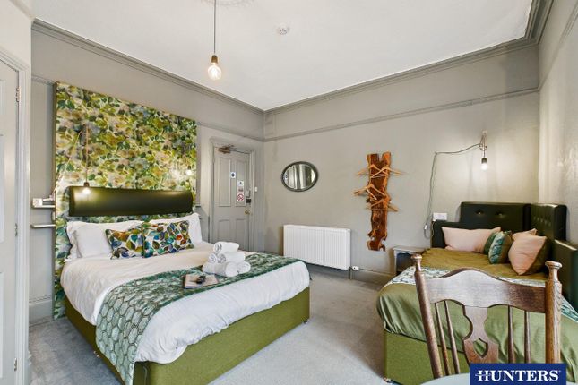 Guest Room Two &amp; Ensuite