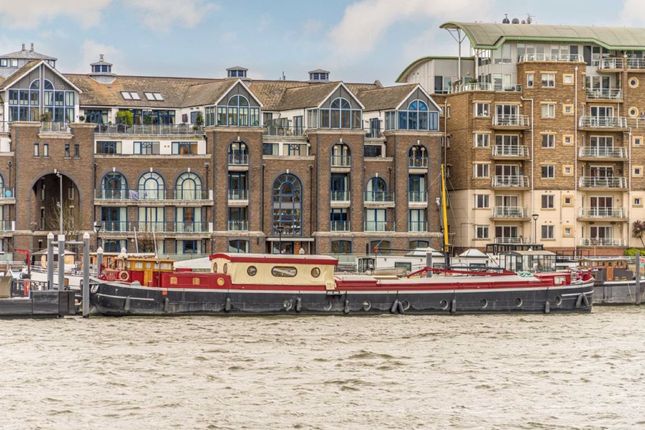 Houseboat for sale in Clove Hitch Quay, London