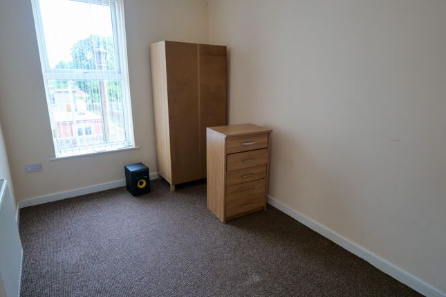 Flat 2, 70, Thornton Road, Morecambe photo 3