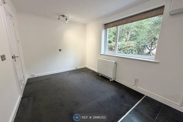 Langdale Grove, Bingham, Nottingham photo 3