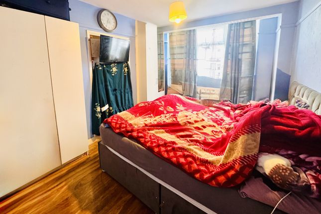 17, Hyde Way, Hayes photo 4