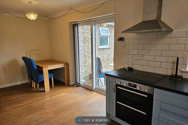 Fleming Avenue, Mildenhall, Bury St Edmunds photo 3