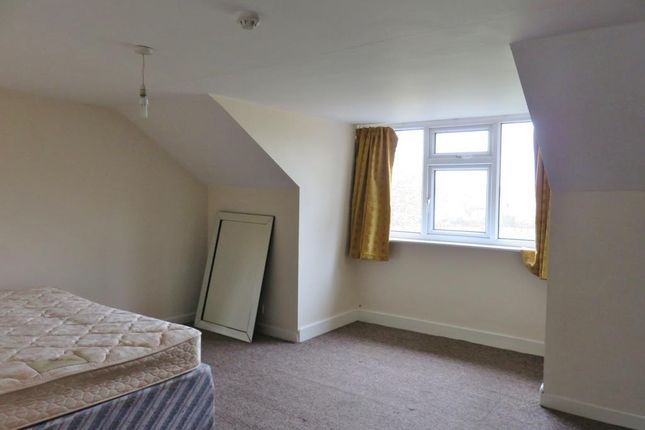 36, Leonard Street, Hull photo 2