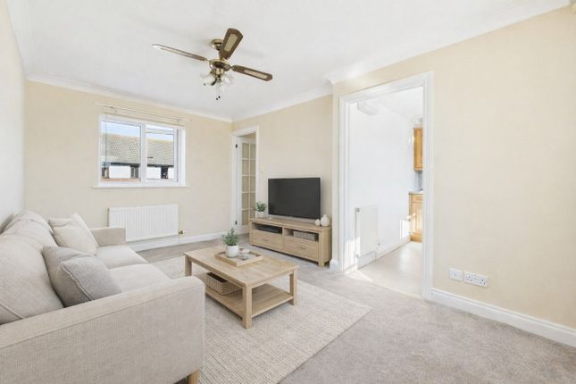 7, Charlock Close, Weston-Super-Mare photo 2