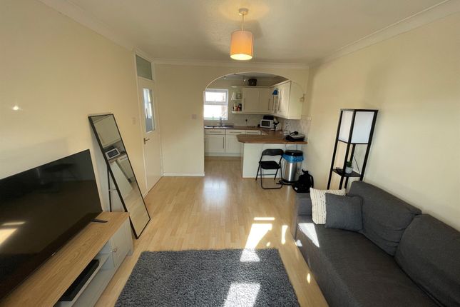 Flat for sale in Chelmsford Street, Weymouth