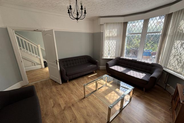 Wellington Road, Fallowfield photo 3