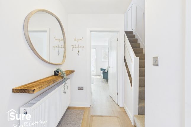 8 Sarum Place, Hemel Hempstead, Hertfordshire photo 4