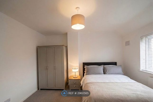 Chiltern Close, Bexleyheath photo 3