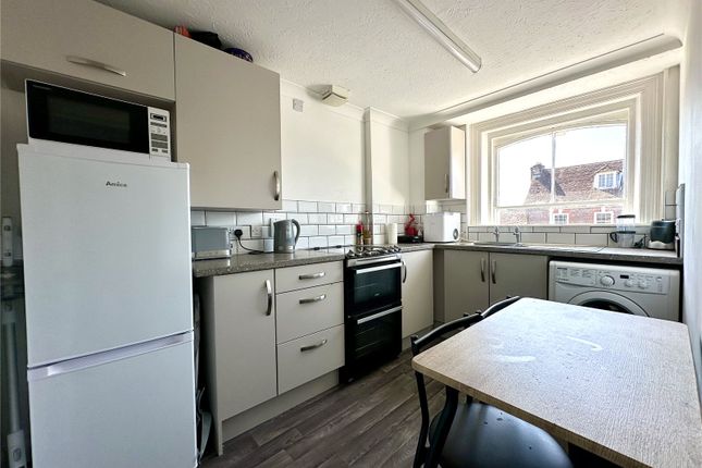 Flat 2, 1, Church Lane, Dorset photo 2