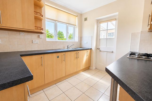 49, Larkhay Road, Gloucester photo 2