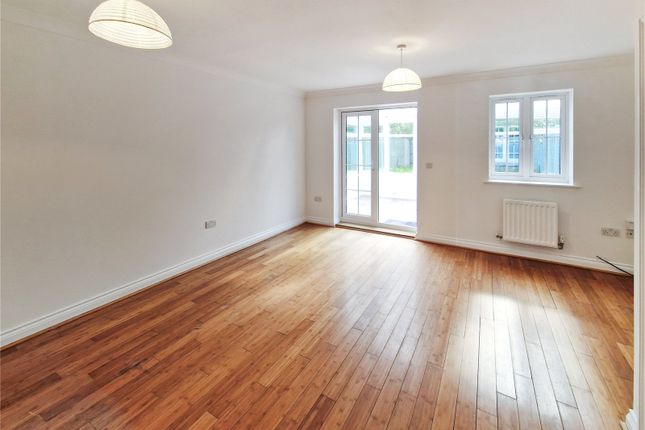 103, Sycamore Drive, Burgess Hill photo 3
