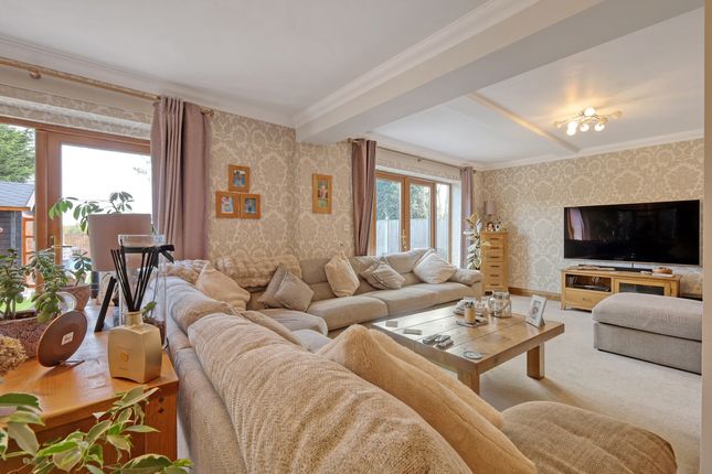 23, Rignals Lane, Chelmsford photo 2