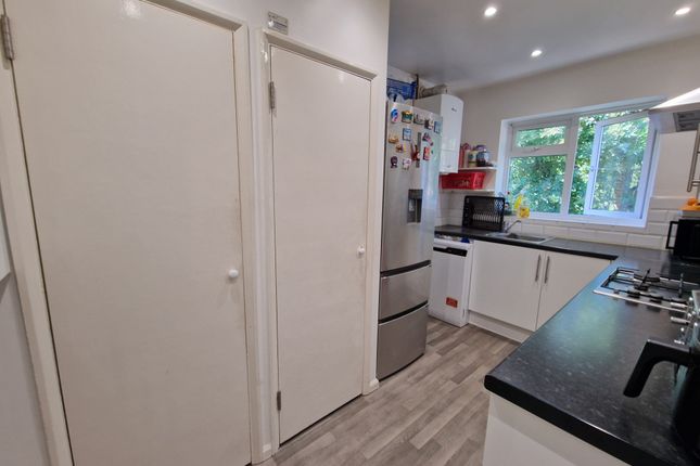 6, Alma Row, Harrow photo 4