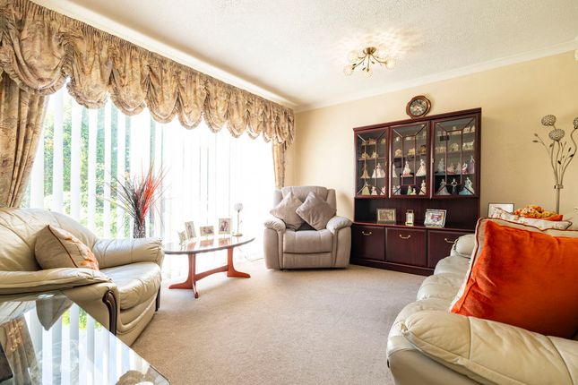 138, Sutherland Grove, Milton Keynes photo 2