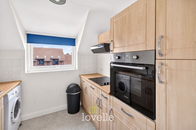 9 St. Johns Court, Grimsby photo 3
