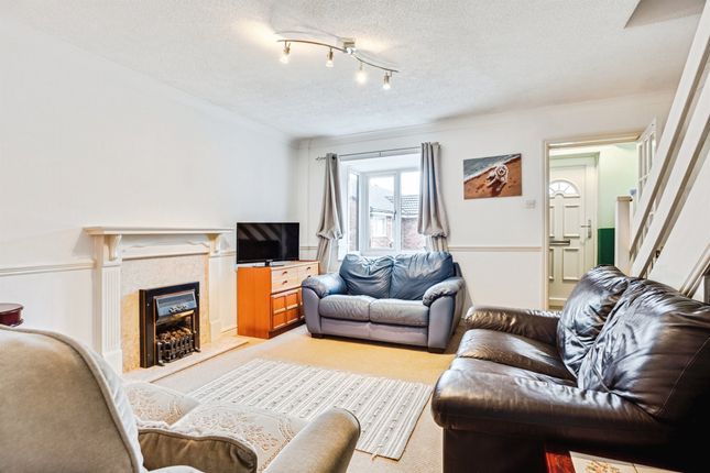 46, Fernleigh Court, WAKEFIELD photo 4