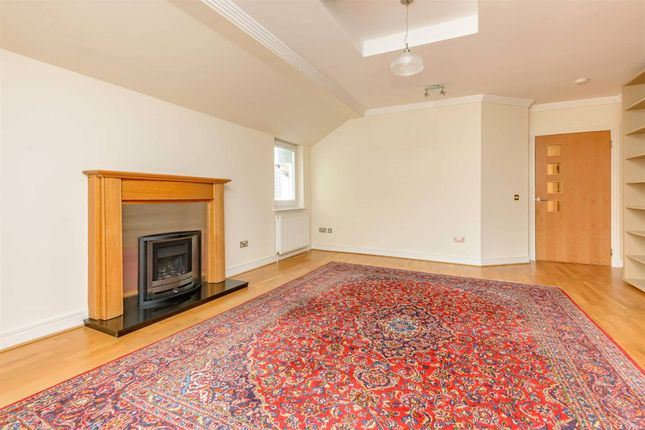 Howden Hall Road, Liberton Edinburgh photo 4