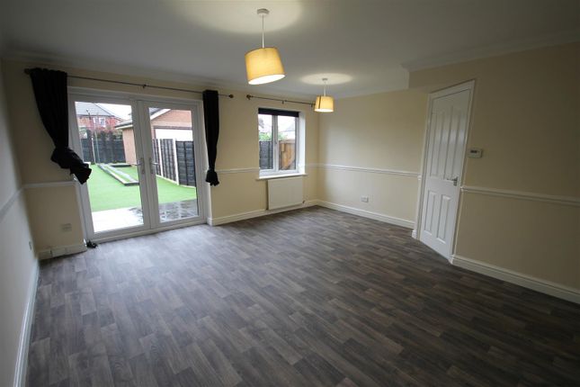 6, Bradgreen Road, Manchester photo 4