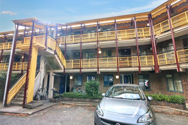 1-bed flat on 72, Queensway, Cambridge, £137,000