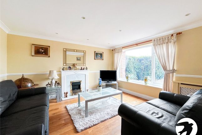 70, Pear Tree Walk, Sittingbourne photo 2