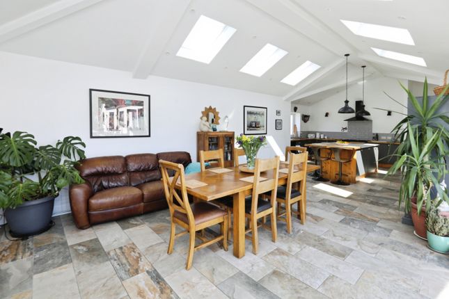 2, Spymers Croft, Liverpool photo 4