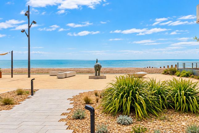 102 BAYSIDE, Brighton Road, Worthing photo 3