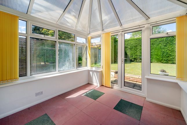5, Church Leys, Evenley photo 4
