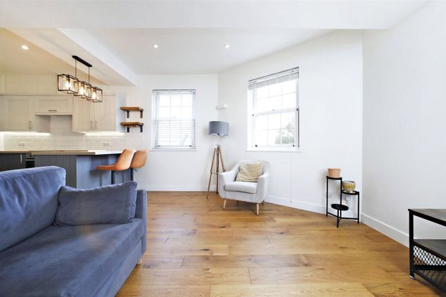 Apartment 24, Sophia Square, London photo 3
