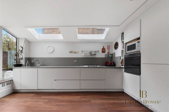 Thumbnail Terraced house for sale in Churchill Road, London