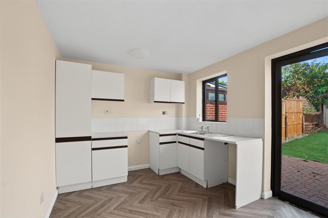 57, Broad Oak Drive, Nottingham photo 4