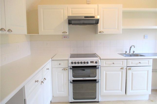 25, Rye Close, Swindon photo 4