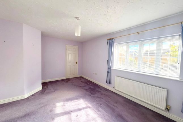 27, Millfield Close, Stratford-upon-Avon photo 5
