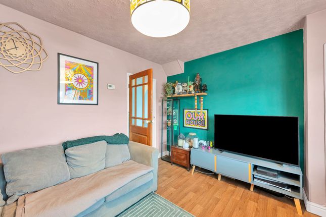 20 Water Lane, Royston photo 4