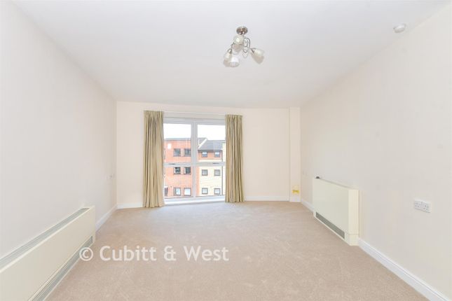Choda House, Commonwealth Drive, Crawley photo 4