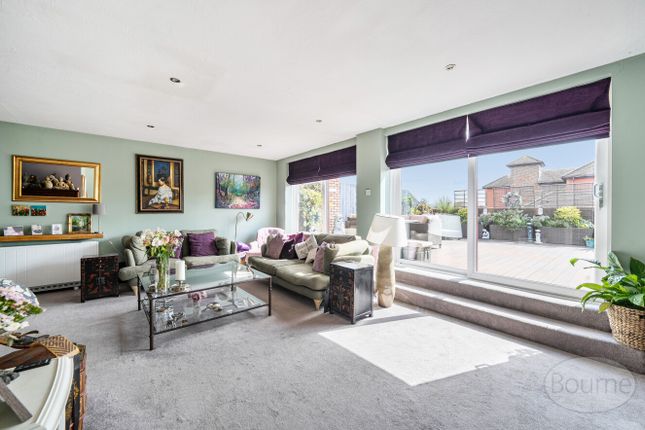 Flat 26, Cobham Gate,, Freelands Road, Surrey photo 2